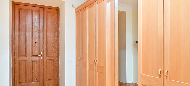 Glass Closet Door Repair in Holiday, FL
